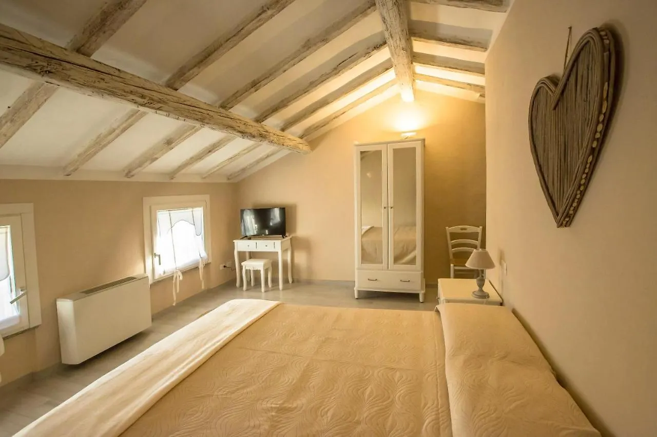 700Enolocanda Santa Giuletta Italien