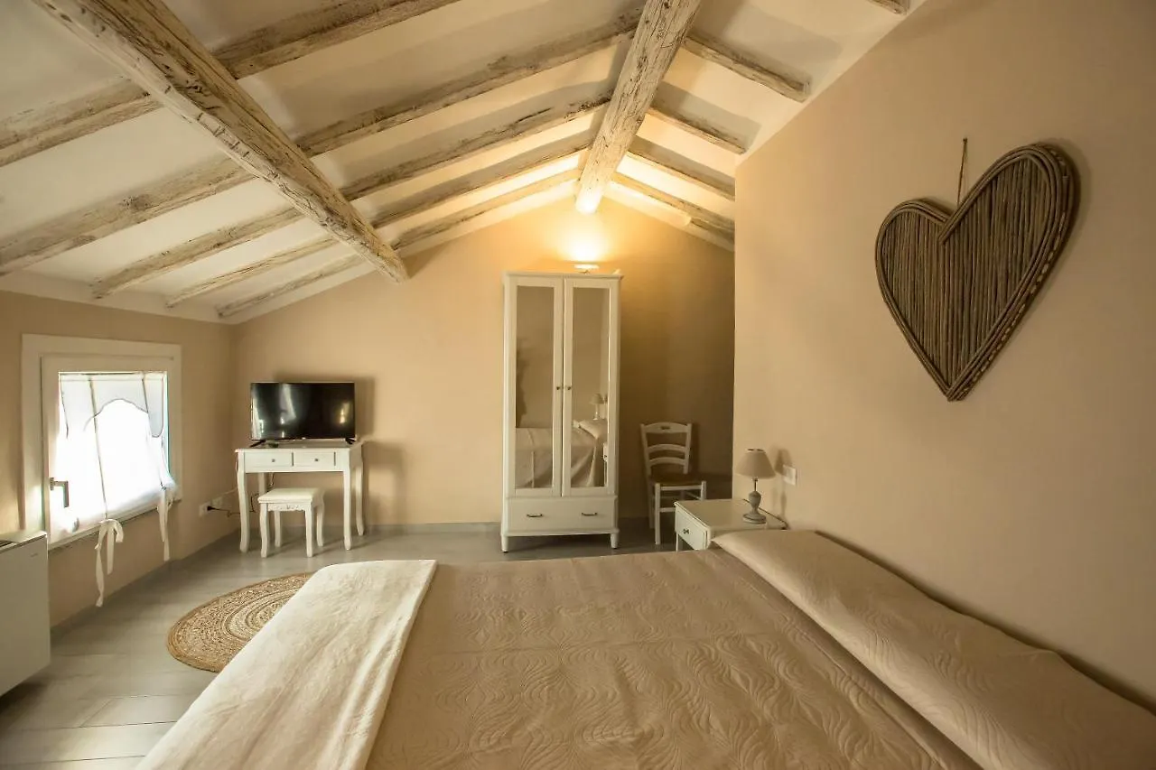 700Enolocanda Santa Giuletta Gasthof