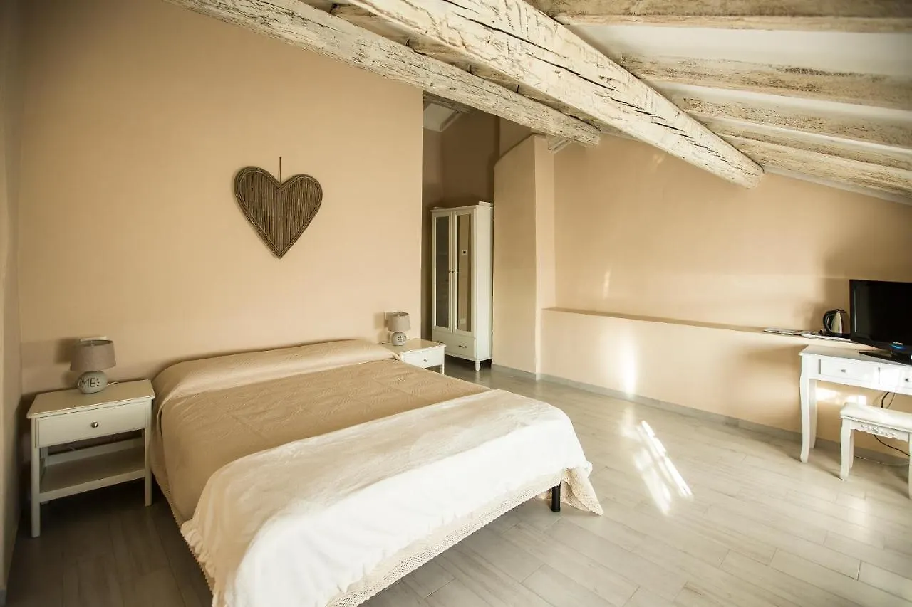 700Enolocanda Santa Giuletta Inn